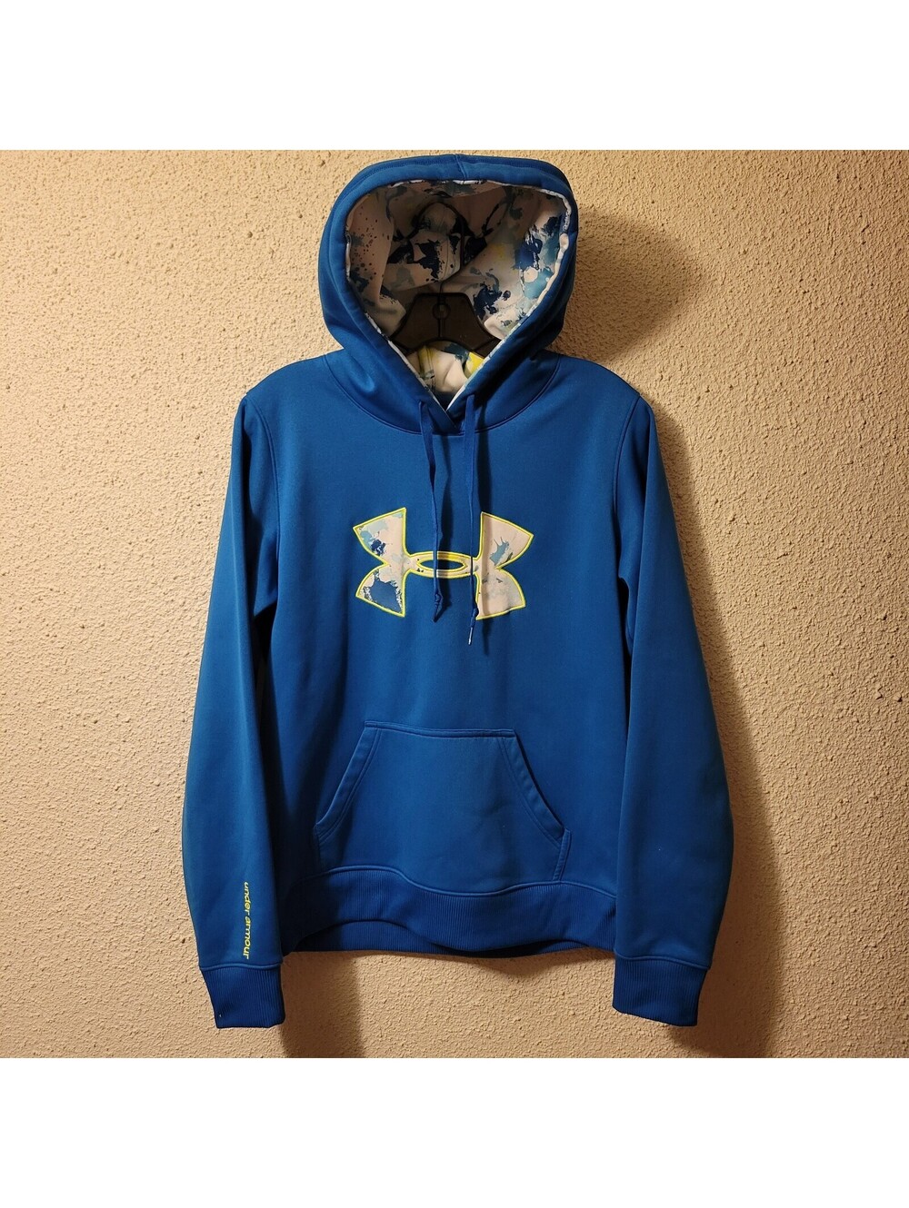 Women's Under Armour Hoodie Multi-Color Graffiti Splatter Blue Size Medium